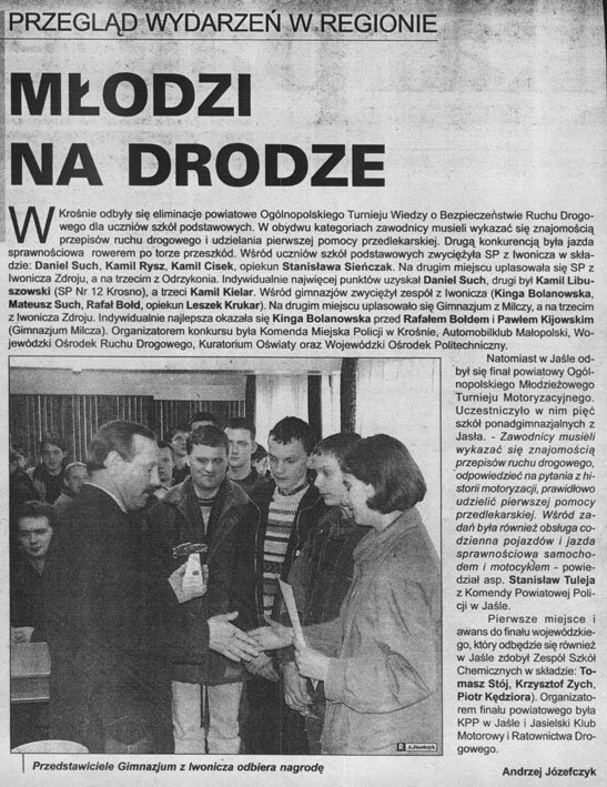 mlodzi_na_drodze_2001.jpg